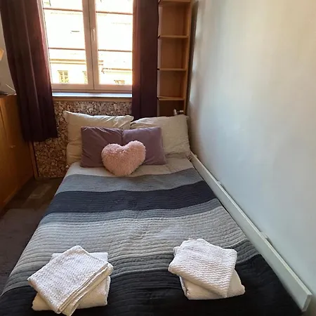 Warsaw Holiday Apartment Apartamento *