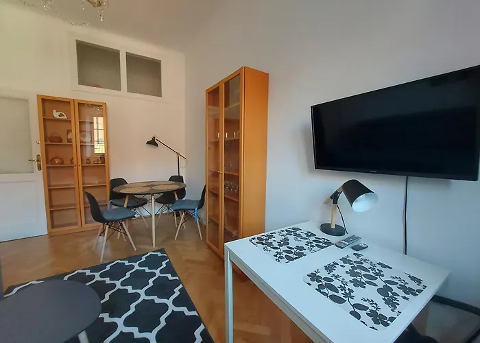 Warsaw Holiday Apartment